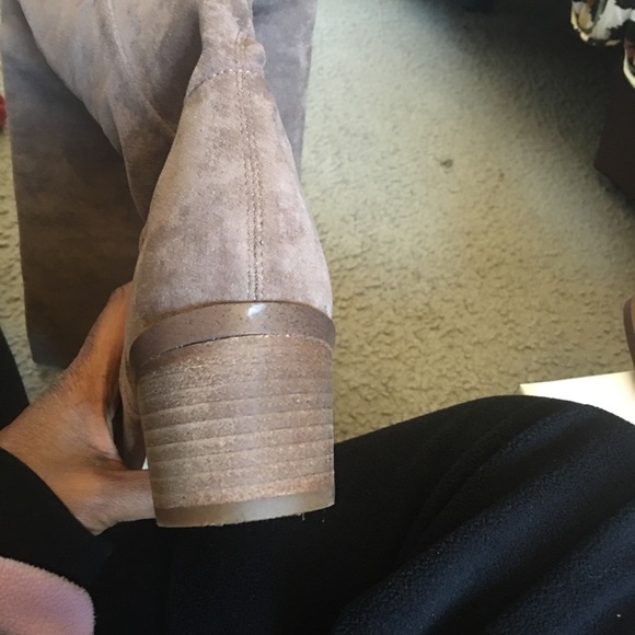 Sexy taupe over the knee boots - Picture 10 of 13